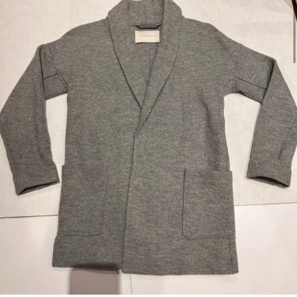 Aritzia  wool The Group by Babaton Freeman blazer jacket %100 wool - Picture 1 of 3